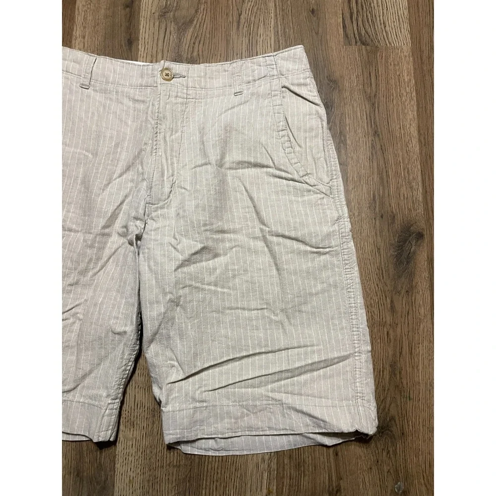Banana Republic Shorts, Men's Size 32, Tan, Stripes, Flat Front, Chino, Pockets